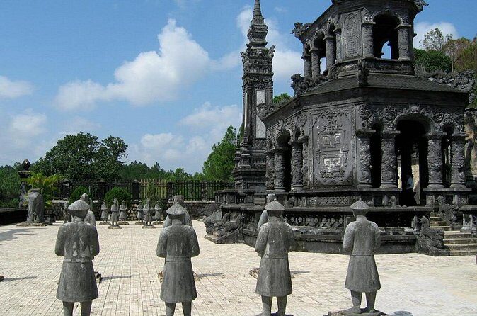 Hue Royal tombs half day afternoon group tour - Weather, Comfort, and the Realities of Tomb Visits