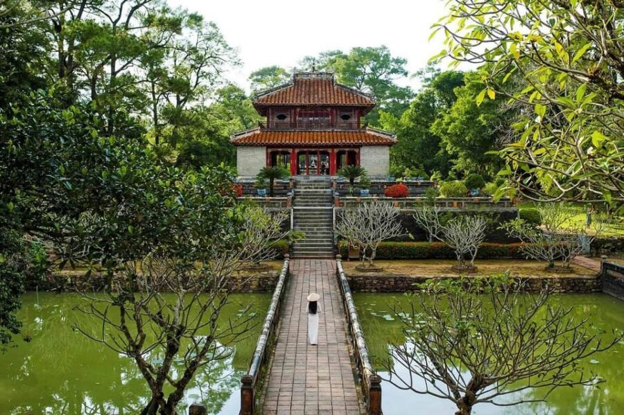 Hue : Royal Tombs- Thien Mu Pagoda- Dragon Boat Private Tour - Minh Mang Tomb on Cam Khe Mountain: UNESCO and royal design details
