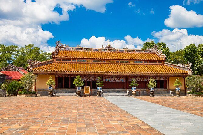 Hue: Royal Tombs Tour - Visit 3 Best Tombs & Pagoda - Thien Mu Pagoda: The Hue Icon at the End of the Day