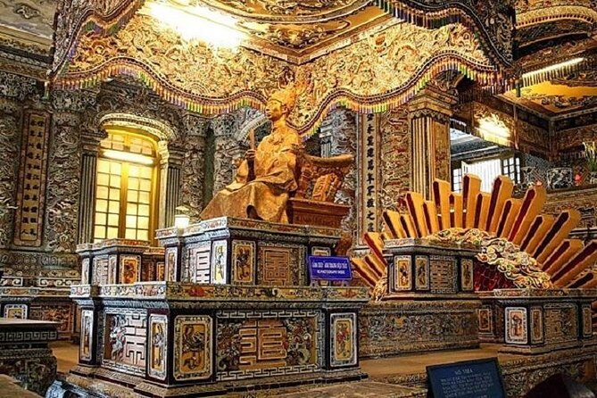 Hue Royal Tombs Tour: Visit Best Pagoda & King's Mausoleums - What the local guide adds: Nguyen court life and tomb design