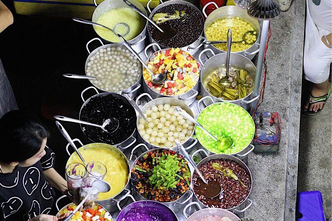 Hue Street Food Tour At Night By Scooter - Night market sweet soups: the 20-kinds finale and how to pace it