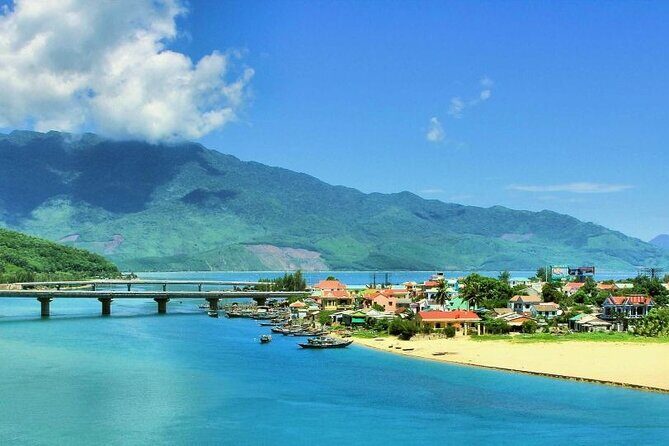 Hue to Hoi An by Car Sightseeing Hai Van Pass, Monkey Mountain - Monkey Mountain and Lady Buddha (Linh Ung): Son Tra’s Big Views