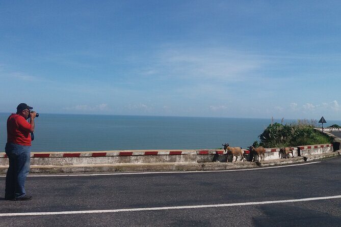 Hue to Hoi An by Private Car with Sightseeing Stops - Lang Co Beach: A Coastal Town Break Right Before Hai Van Pass