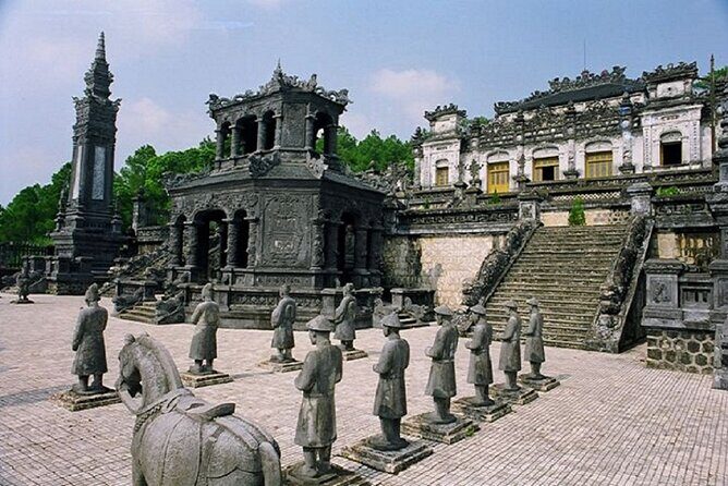 Hue Tombs Tour by Bike & Dragon Boat Cruise on Perfume River - Minh Mang Tomb: Why the planning shows up in the design