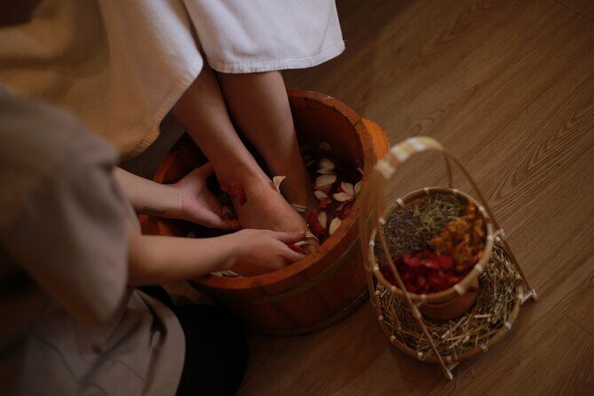 Hue Traditional Massage For Healing, 45 mins - A 45-minute reset for neck, shoulders, and travel-stiff feet