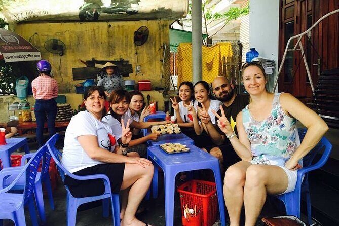 Hue Vegetarian Food Tour By Scooter - Stop 5: Tran Hung Dao street sweet soup finale