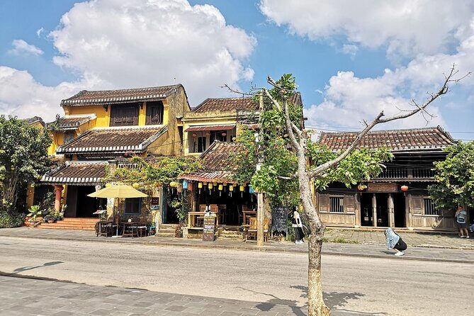 Private Car From Hue To Hoi An Old Town - Da Nang Stops: City Views and Beach Time in Short Windows