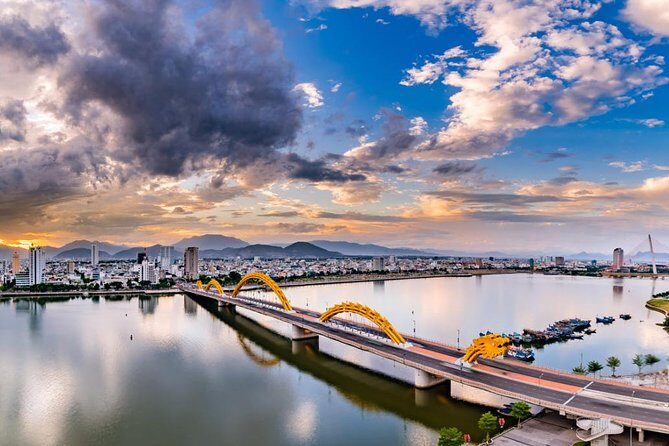 Private Car from Hue to Hoi An With An English Speaking Driver - Key highlights you’ll feel right away