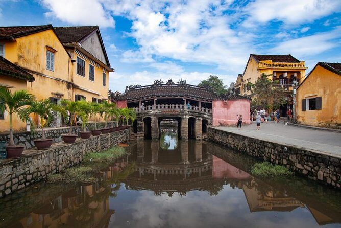Private Car from Hue to Hoi An With An English Speaking Driver - A private Hue to Hoi An ride with real stop flexibility
