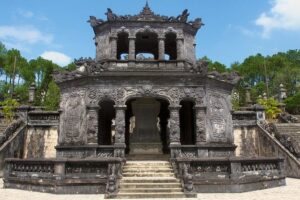 Private Hue Tombs & Pagoda Tour with Local Guide - Minh Mang Tomb: Pine Trees, Lakes, and Harmonious Design