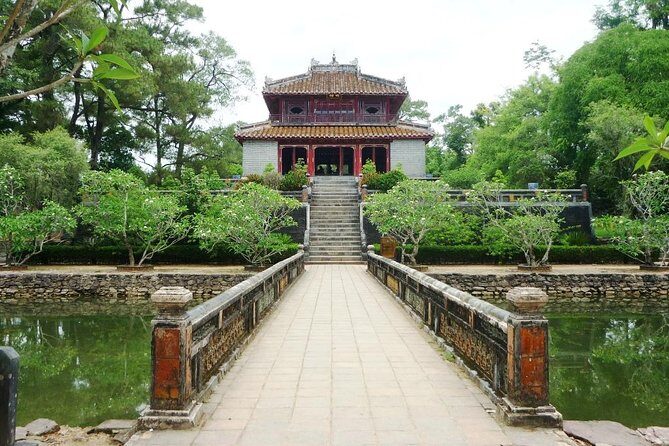 Private Hue Tombs & Pagoda Tour with Local Guide - Tu Duc Tomb: Lotus Ponds and a More Personal Emperor