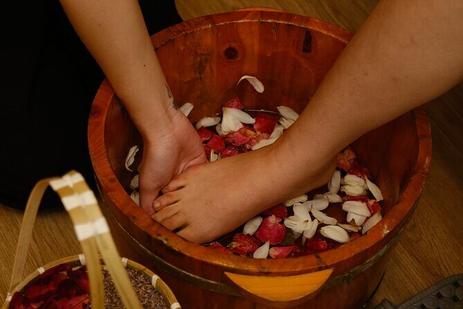 Royal Facial Care with Hair Treatment, 100 mins - Practical tips to make your session smoother