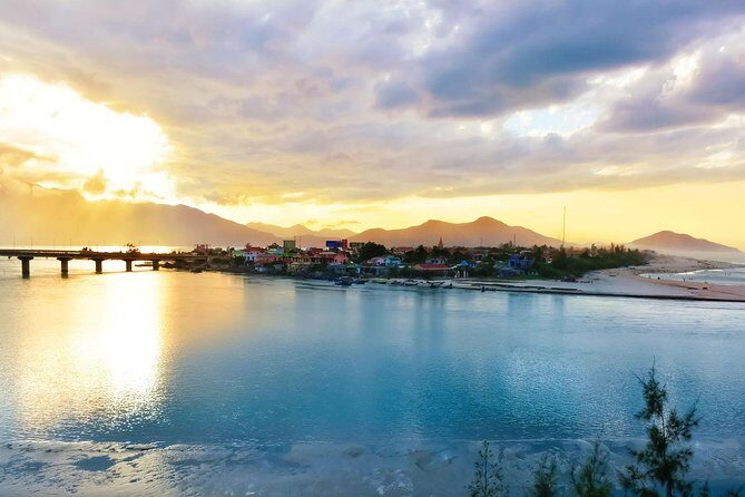 Scenic trip from Hue to Hoi An via Hai Van pass by car - Hai Van Pass: the famous 21 km stretch where the views do the talking