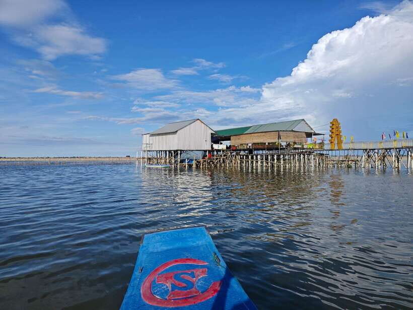 Tam Giang Lagoon & Boat Day Trip with Fishing Experience - Getting on the lagoon: Dam Chuon, photo views, and real daily life