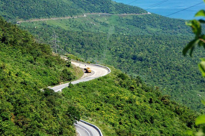 Top Gear Hai Van Pass Hue to Hoi An or Da Nang - Hai Van Pass: 30 minutes of top-of-the-pass views in both directions